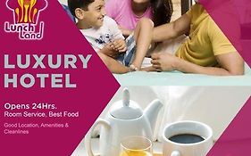 Lunch Land Hotel Athagarh India